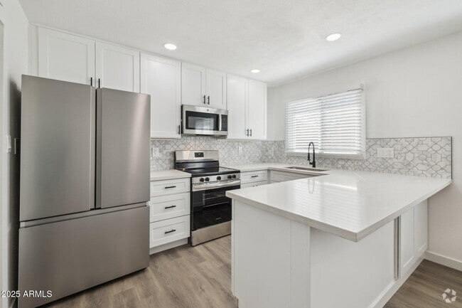 Building Photo - 6173 N Granite Reef Rd Rental