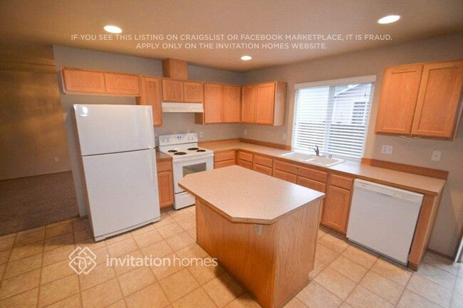 Photo - 1623 201st St E