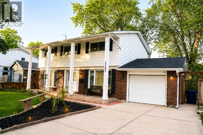 Photo - 2688 Jamaica Crescent