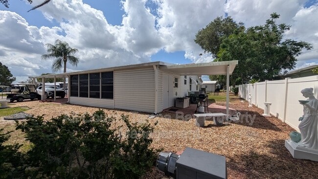 4719 Tangelo Dr