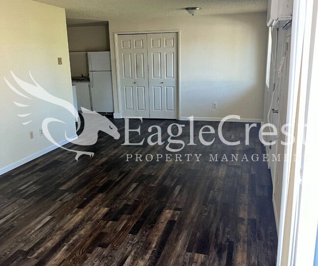 Photo - 320NEC Unit A