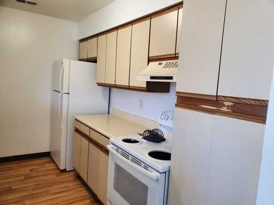 Photo - 725 Keenway Cir Unit B
