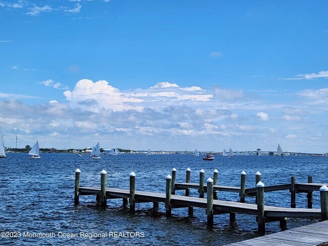 Photo - 127 Curtis Point Dr