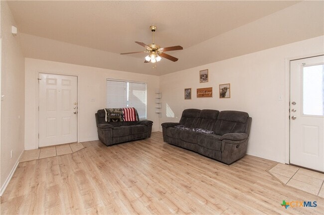 Photo - 609 Bermuda St