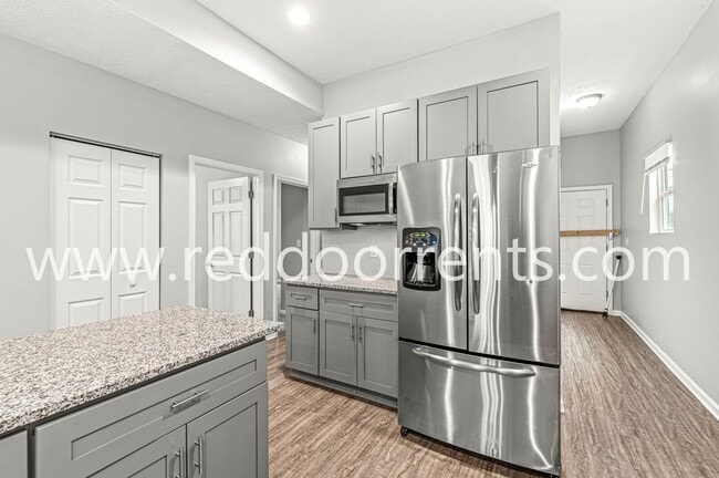 Photo - 2345 N Kenwood Ave Unit A