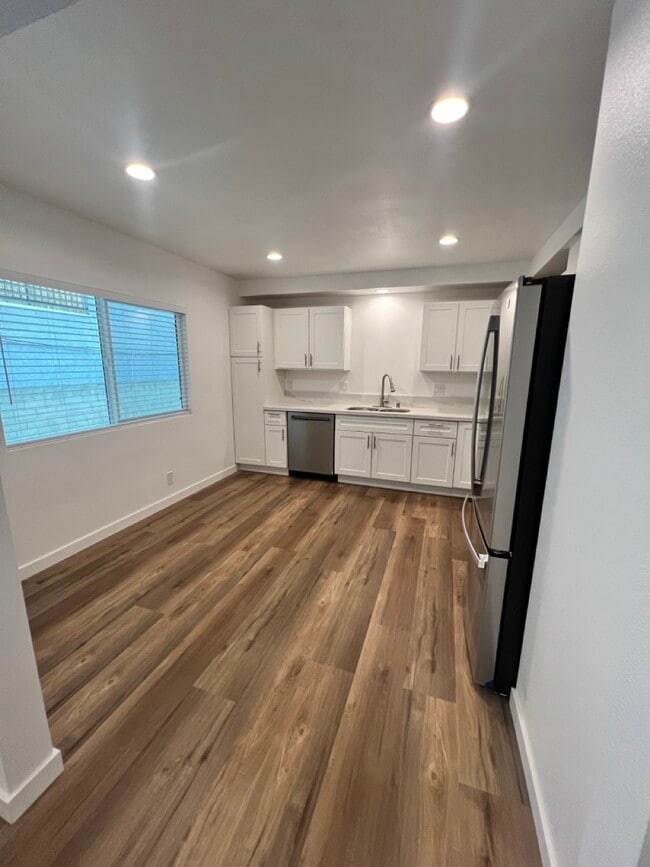 Photo - 4066 W 129th St Unit #B