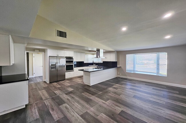 Photo - 23526 Dolorosa St