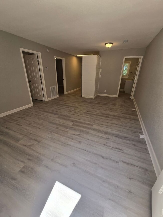 Photo - 102 Golden Rule Rd Unit 102 Golden Rule Rd., #A