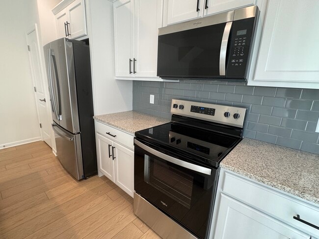 Photo - 5894 Butterfield Ct