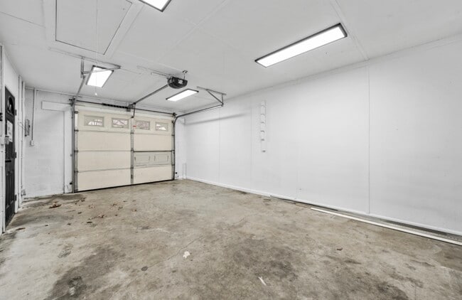 Photo - 680 Roddy Dr