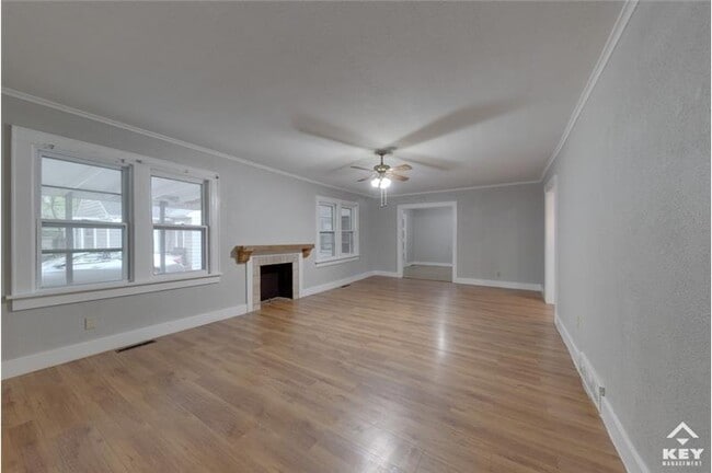 Photo - 705 S Pershing Ave