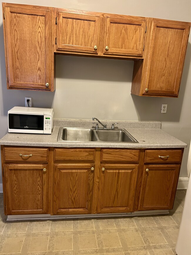 Photo - 123 E Burnett Ave Unit 1