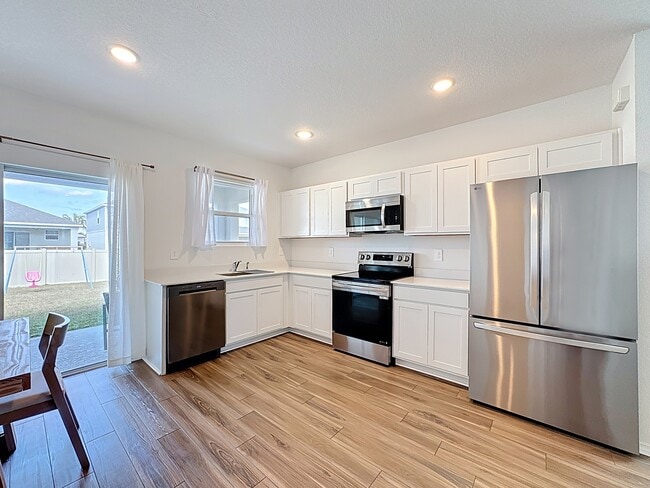 13126 Cedar Elm Ln