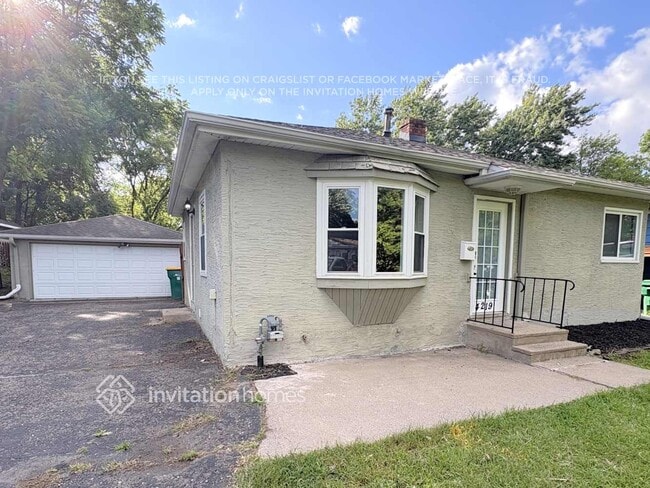 Building Photo - 4219 Georgia Ave N Rental