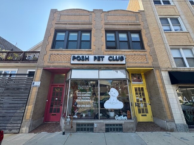 Building Photo - 3232 N Elston Ave Unit 2 Rental