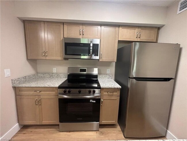 Photo - 5305 Summerlin Rd