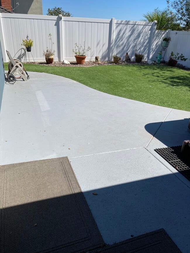 Photo - 20428 Roslin Ave