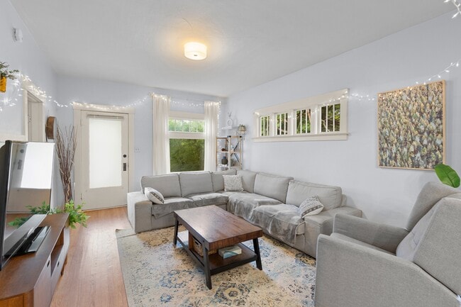 Photo - 342 N 1st Ave