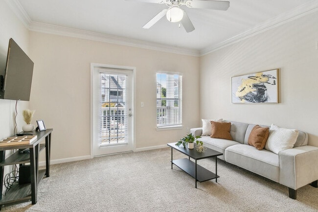 Building Photo - 2134 Calgary Crescent Unit SI FL3-ID1613329P
