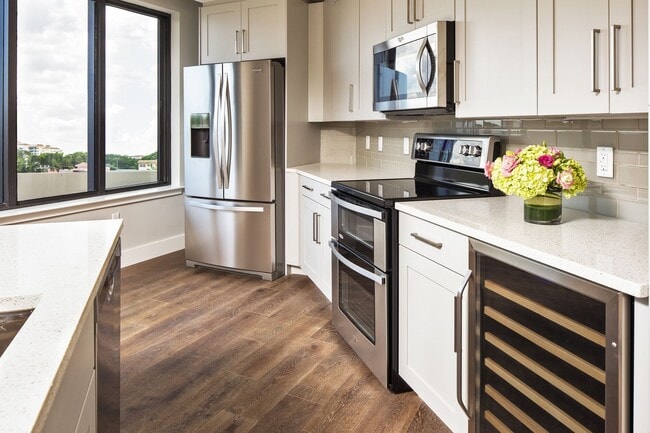 Photo - Palmetto Promenade