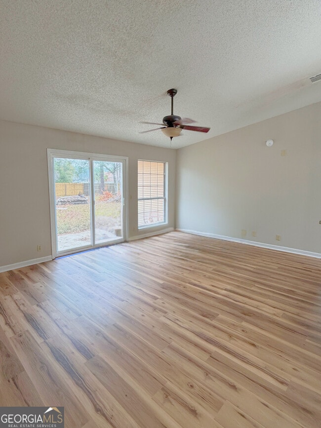 Photo - 1200 Sussex Pl