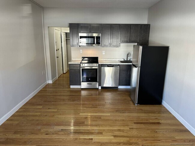 Photo - 1116 Commonwealth Ave