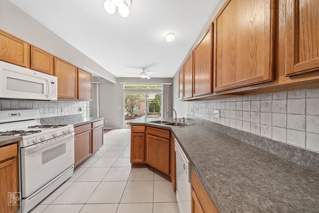 Photo - 1738 Windward Ave