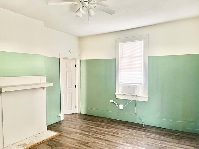 Photo - 814 S 16th St