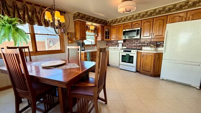 Photo - 12913 Crestbrook Ct