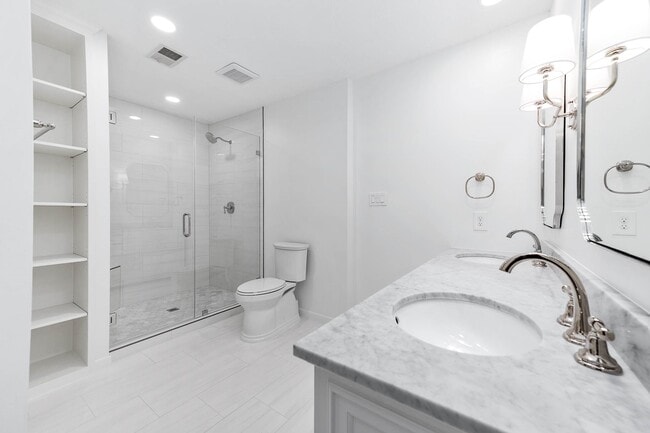 Building Photo - 727 Bunker Hill Rd Unit 104