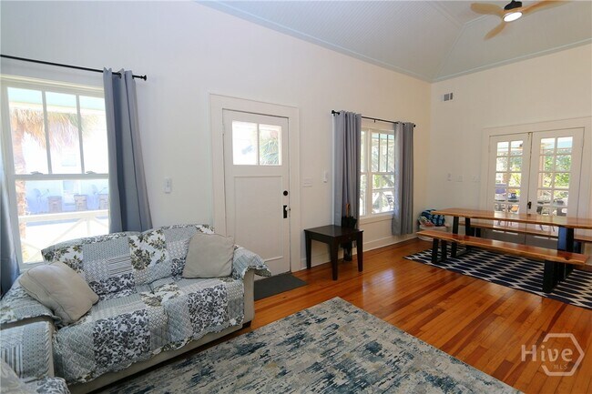 Photo - 201 Lovell Ave