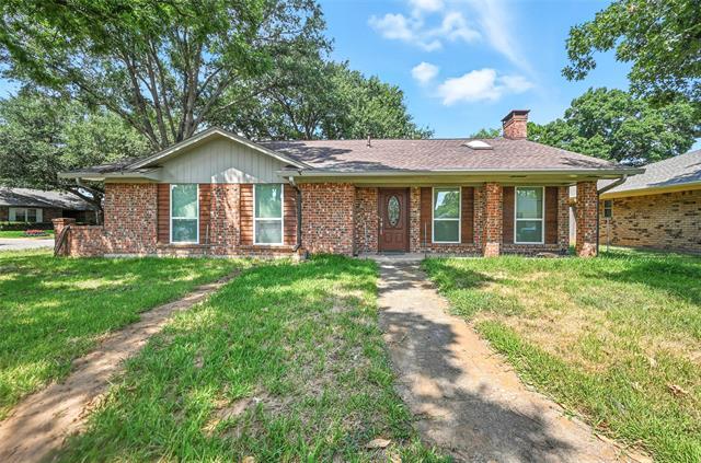 Building Photo - 2720 Trail Oak Ct Rental