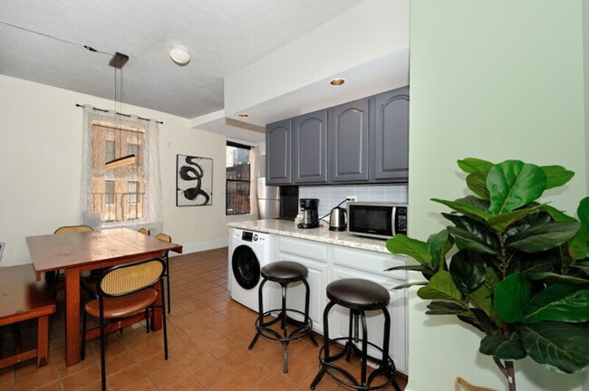 Photo - 708 9th Ave Unidad ID1323923P