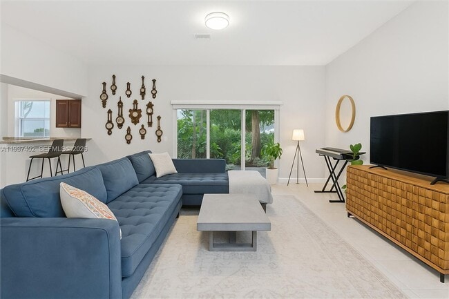 Photo - 2730 SW 26th St