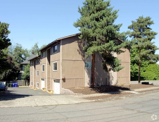 Photo - Curry Court Apartments
