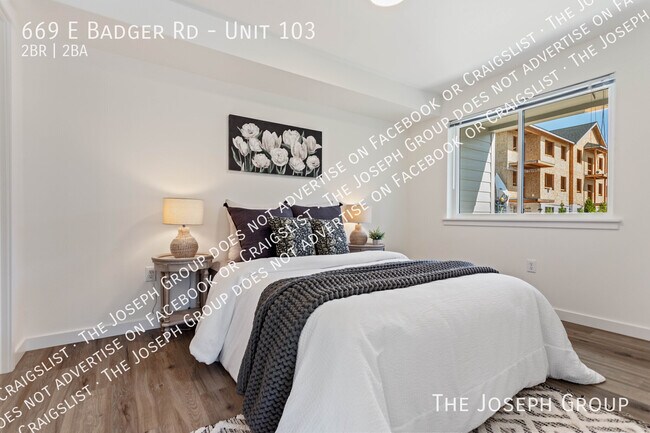 669 E Badger Rd Unit 103