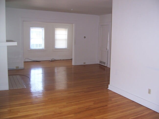 Photo - Fantastic and Bright Second Floor Duplex!