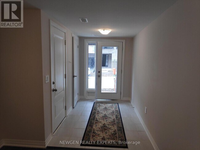 Photo - 585 Colborne St E