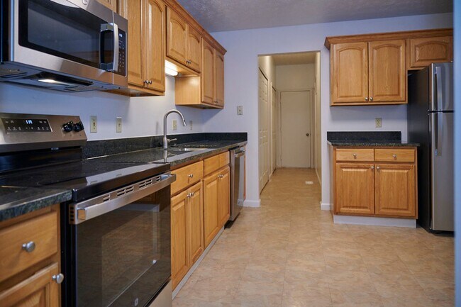 Photo - Grand Bay Apartments & Townhomes
