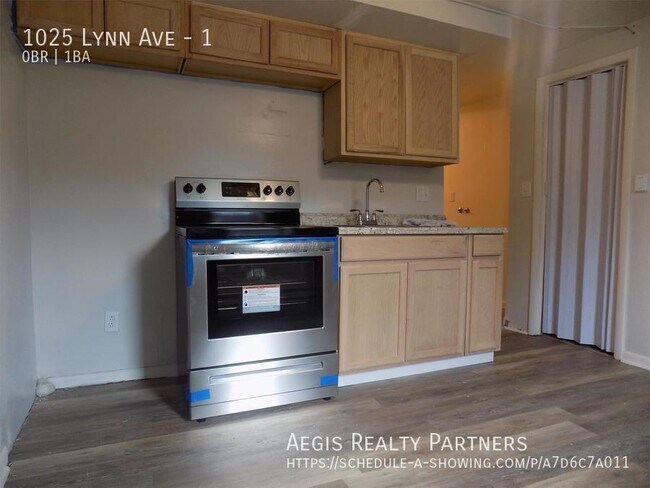 Photo - 1025 Lynn Ave Unit 1