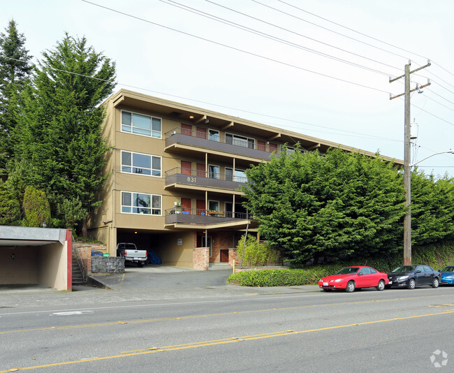 Building Photo - Lynn Vista Apartments