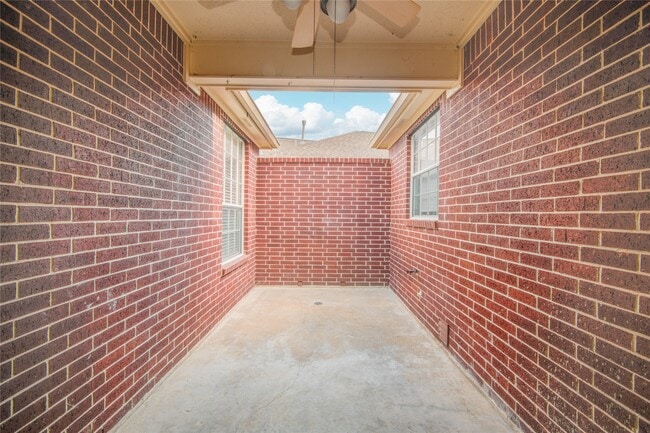 Photo - 1823 Fantasy Woods Dr