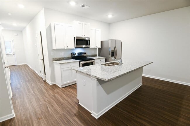 Photo - 115 Vlg Grn Dr NW