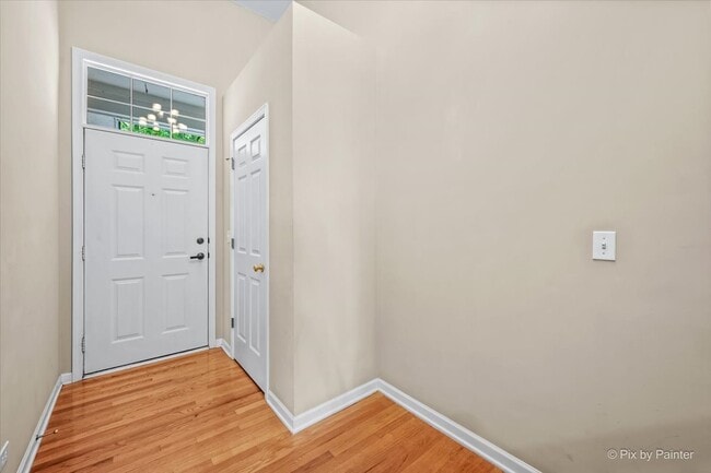 Photo - 1058 E Danbury Dr