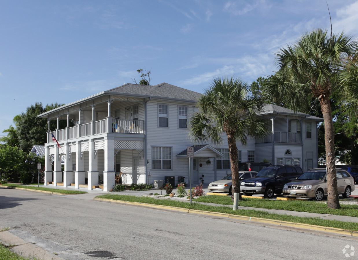 Photo - OLD SCHOOL HOUSE APTS
