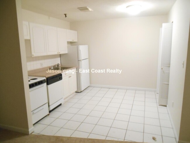 Photo - 1204 Commonwealth Ave Unidad 1200-35 Rental