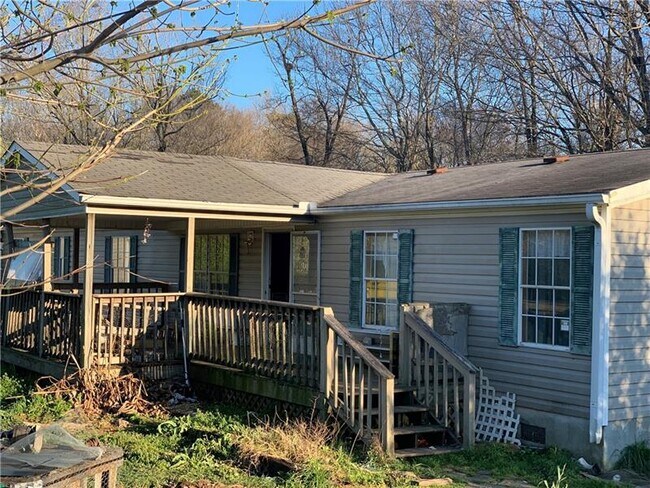 Photo - 834 Hale Rd House