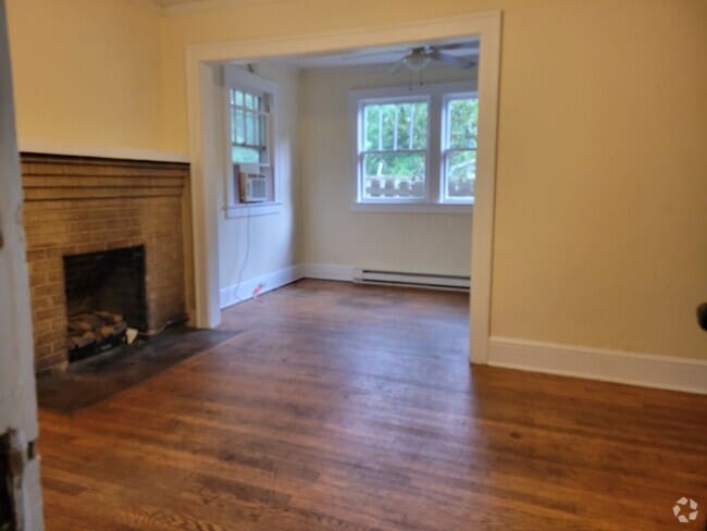 Building Photo - 76 Lanvale Ave Unit 2 Rental