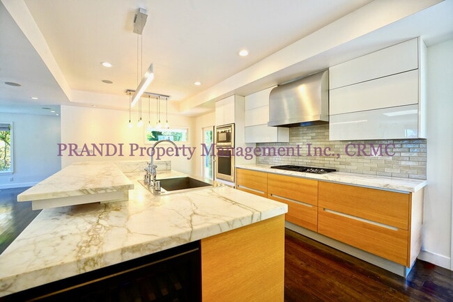 Photo - Stunning Seminary Gem, Modern Finishes & P...