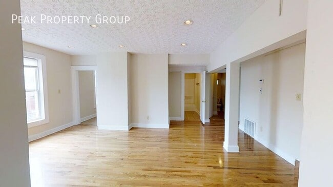 Photo - 79 E 7th Ave